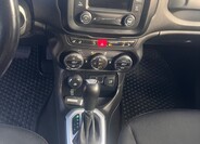 Jeep Renegade 11