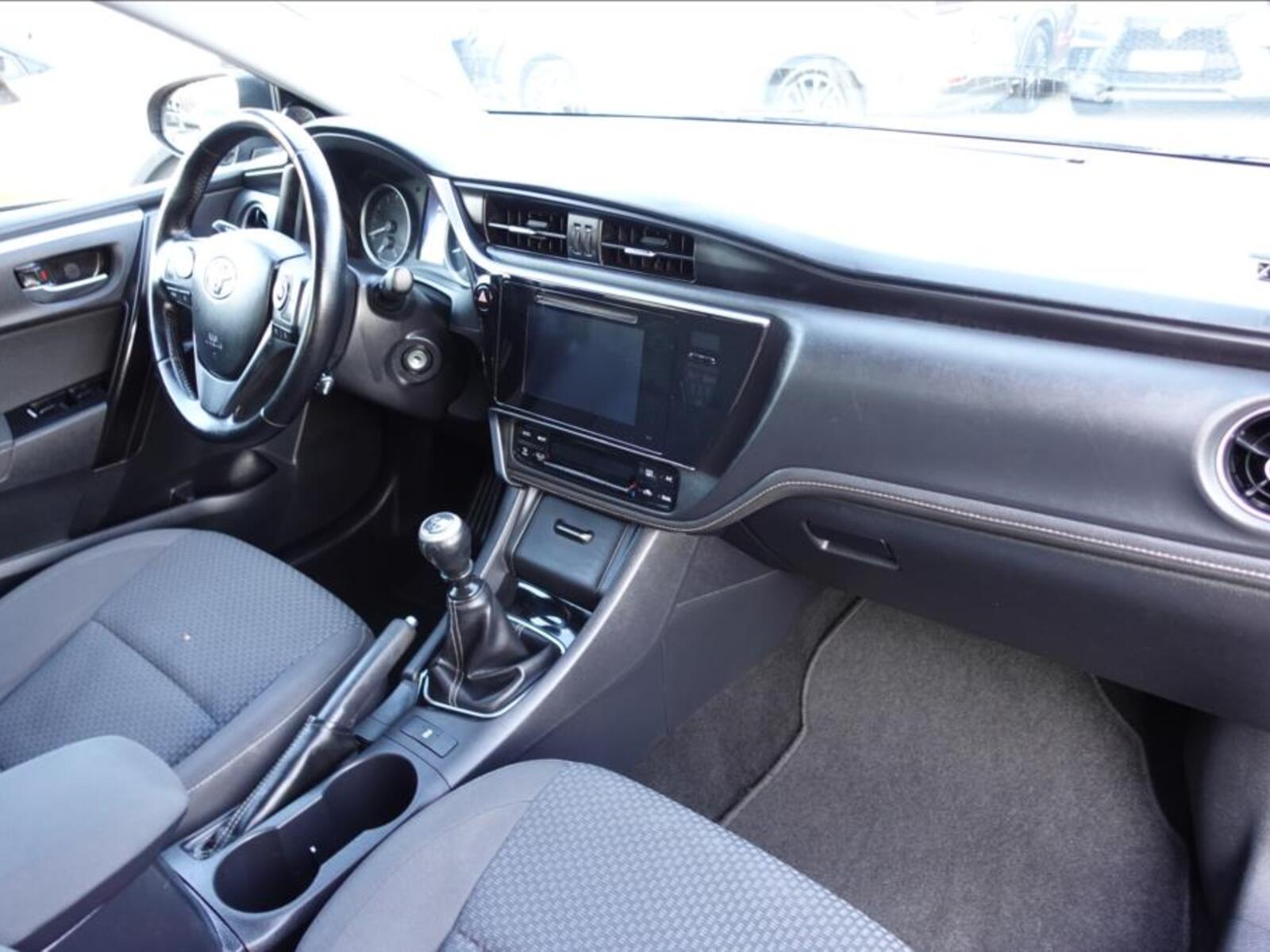 Toyota Corolla 28