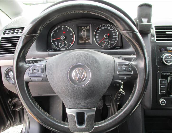 Volkswagen Touran 14