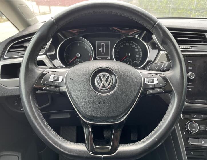 Volkswagen Touran 15