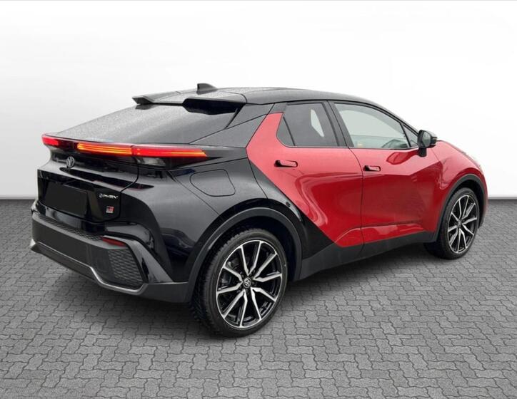 Toyota C-HR 7