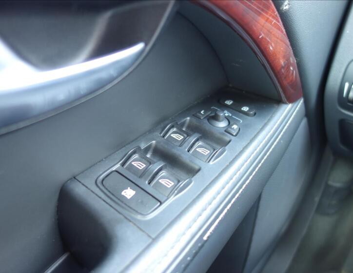 Volvo S80 33