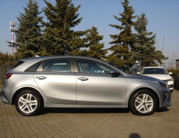 KIA Ceed 11