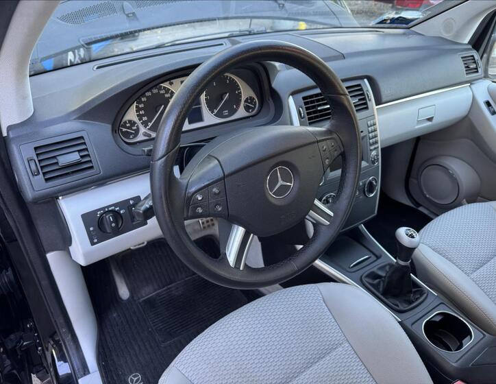 Mercedes-Benz Třídy B 25
