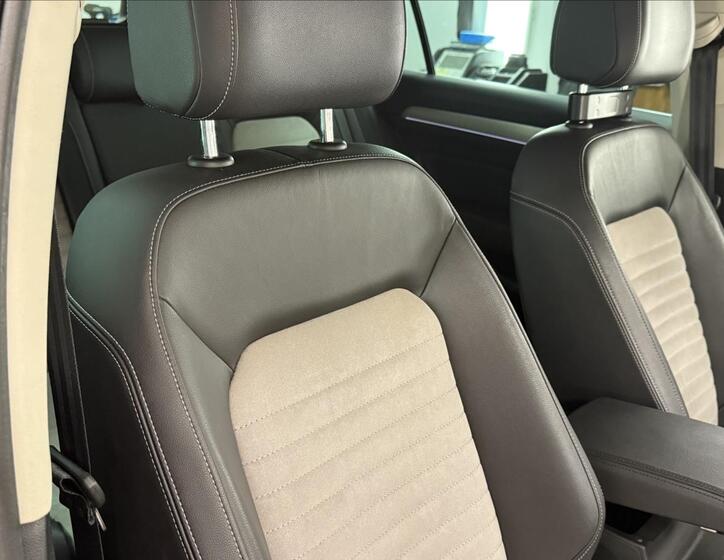 Volkswagen Passat 12