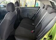 KIA Rio 17