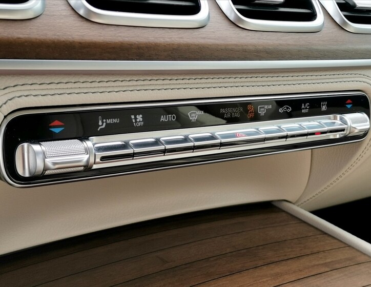 Mercedes-Benz GLS 10
