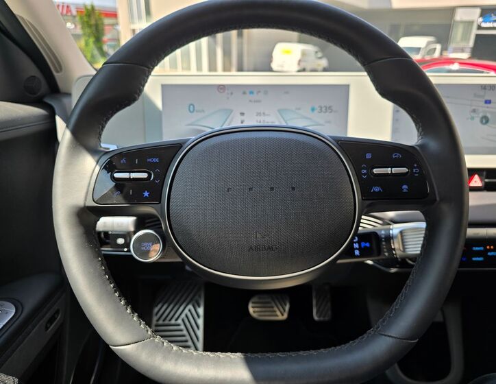 Hyundai IONIQ 15