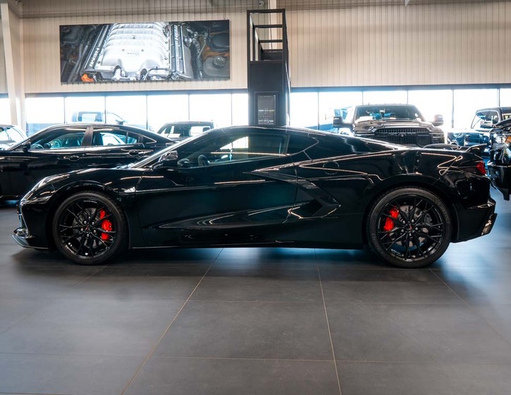 Chevrolet Corvette 2