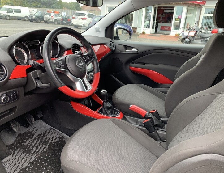 Opel Adam 9