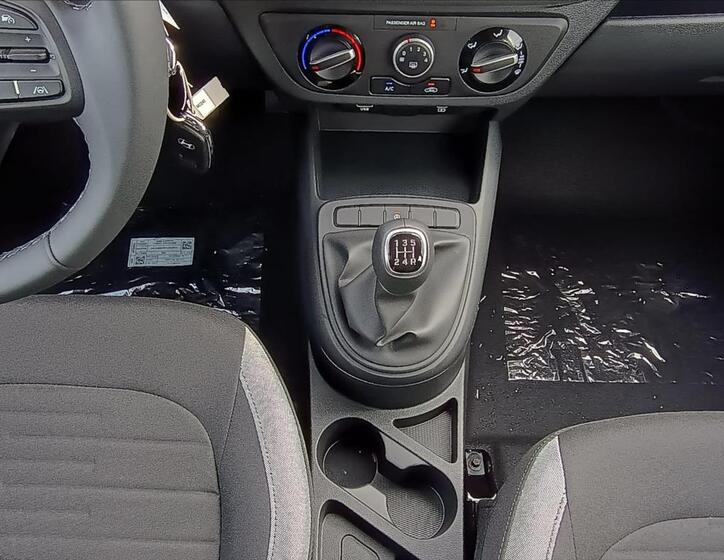 Hyundai i10 8
