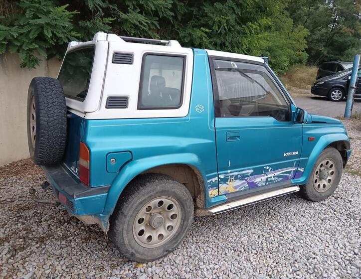 Suzuki Vitara 11