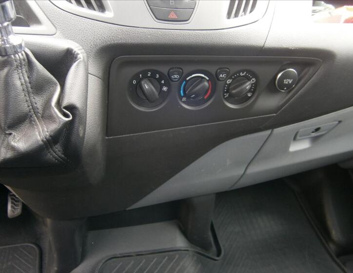 Ford Transit Custom 12