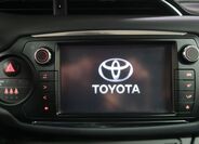Toyota Yaris 16
