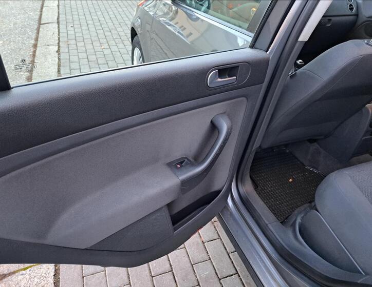 Volkswagen Golf Plus 31