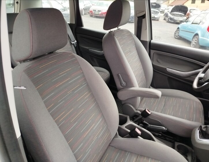 Ford C-MAX 29