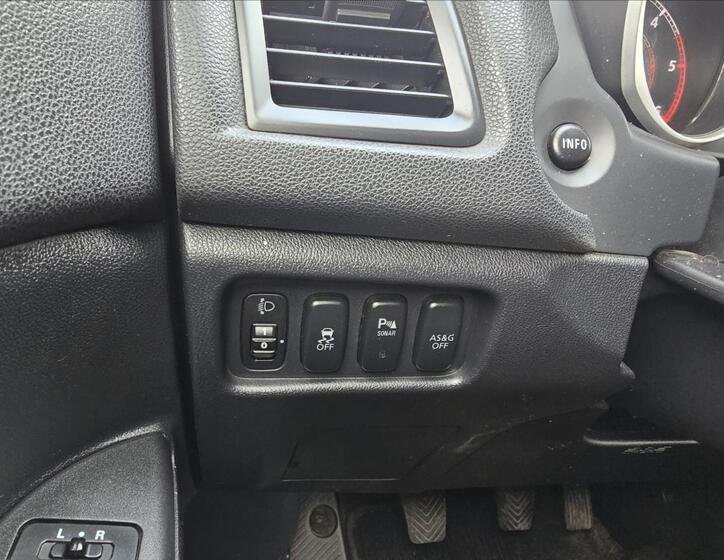 Mitsubishi ASX 16