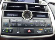 Lexus NX 300h 41