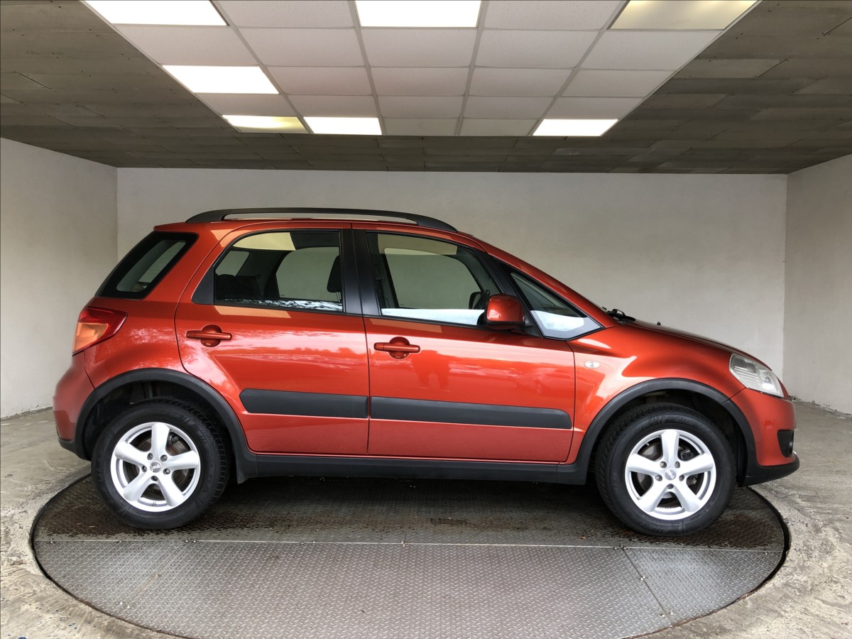 Suzuki SX4