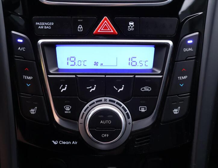 Hyundai i30 21