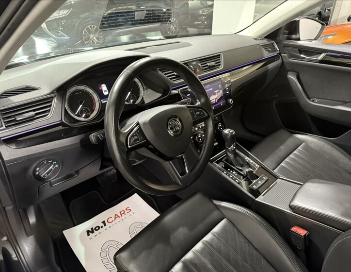 Škoda Superb 9