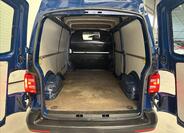 Volkswagen Transporter 18