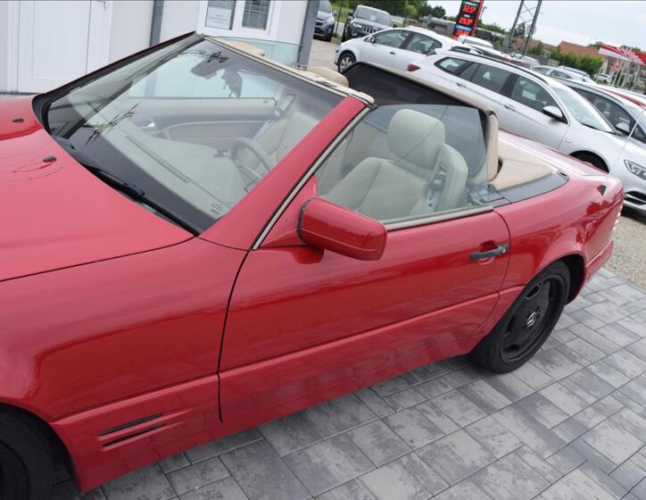 Mercedes-Benz SL 9