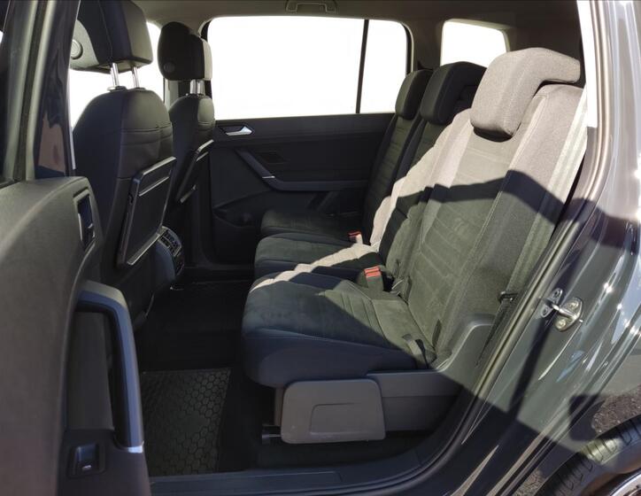 Volkswagen Touran 20