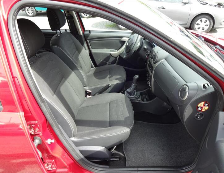 Dacia Sandero 25