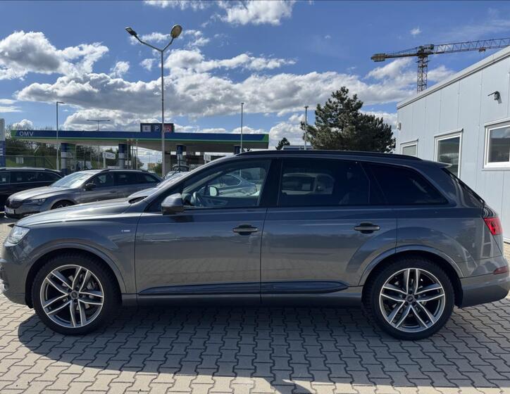 Audi Q7 3