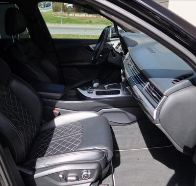 Audi SQ7 15
