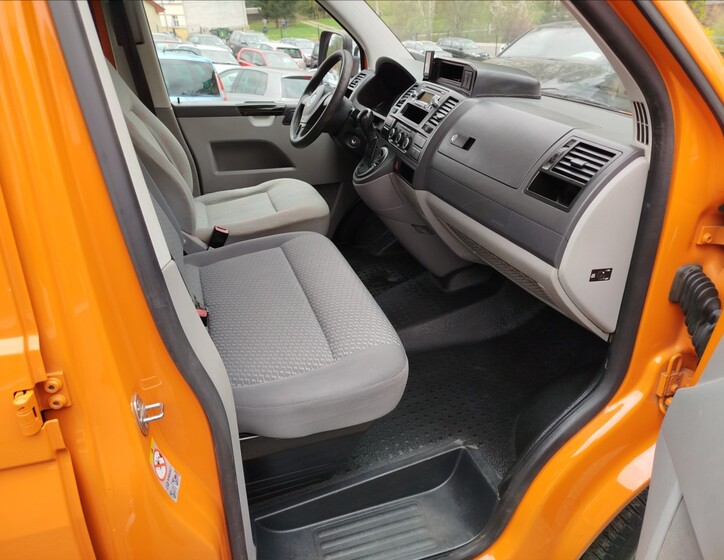 Volkswagen Transporter 19