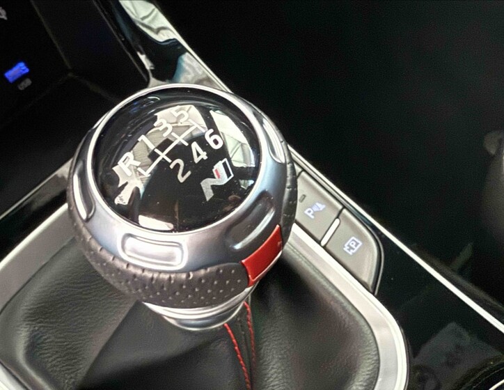 Hyundai i30 16