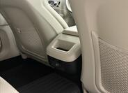Volvo V90 27