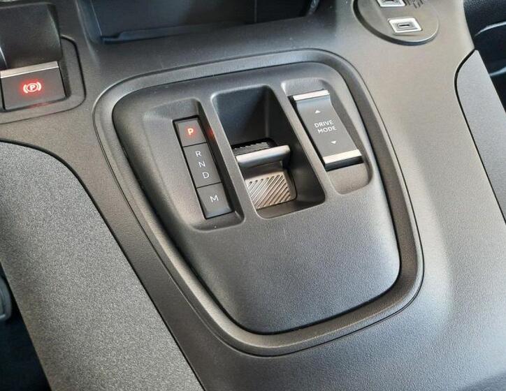 Peugeot Rifter 27