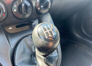 Mazda 2 14