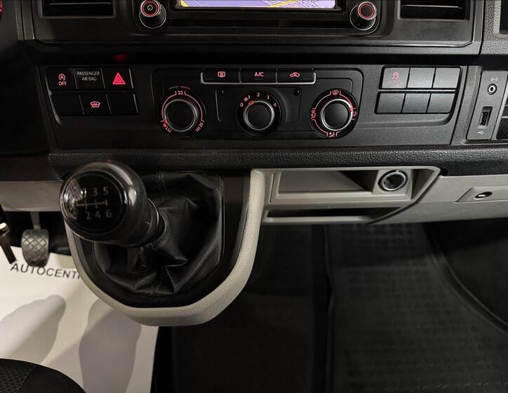 Volkswagen Transporter 27
