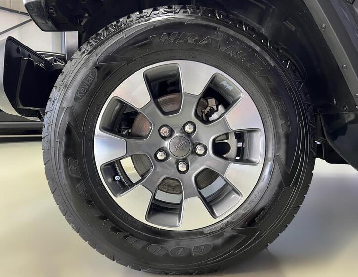 Jeep Wrangler 9