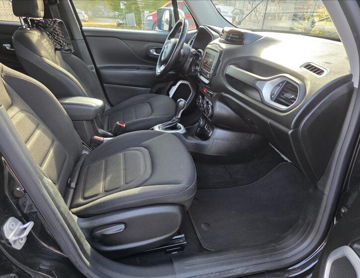Jeep Renegade 28