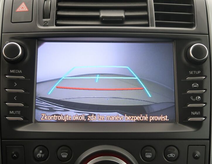 Toyota Verso 18