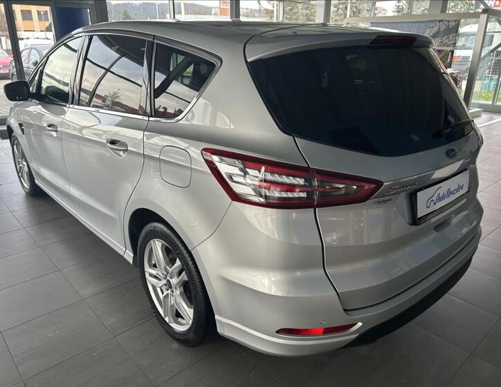 Ford S-MAX 4