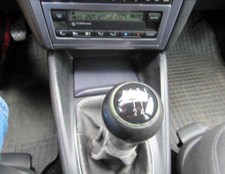 Volkswagen Golf 17