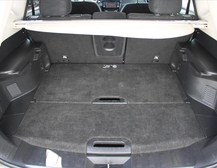 Nissan X-Trail 12