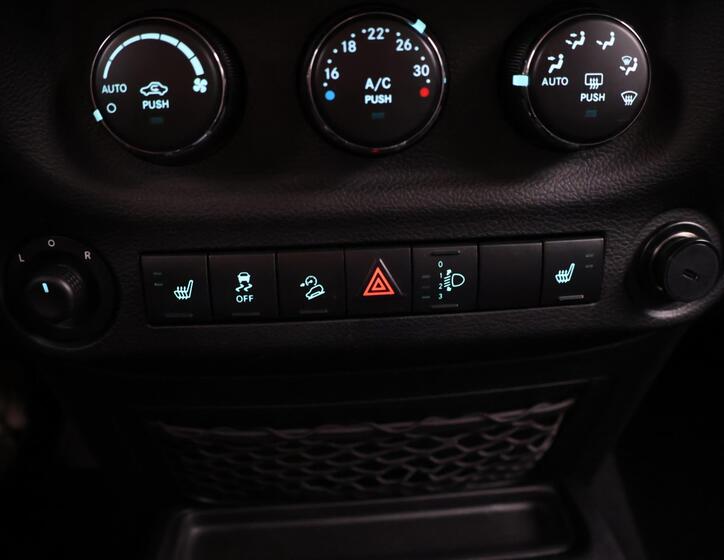 Jeep Wrangler 21