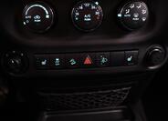 Jeep Wrangler 21