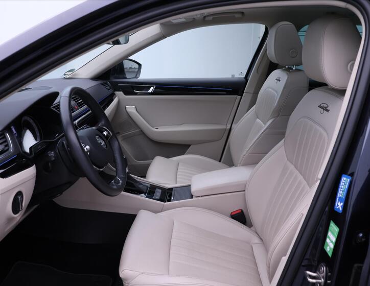 Škoda Superb 13