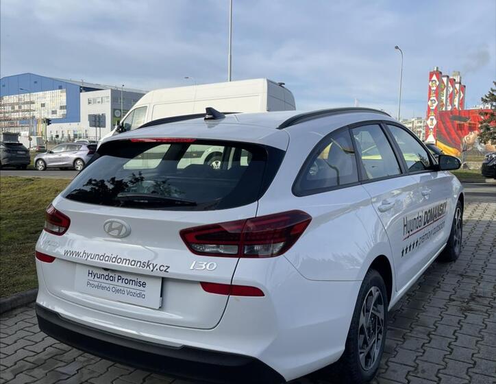 Hyundai i30 4