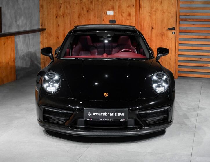Porsche 911 4