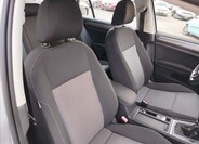Volkswagen Golf 32