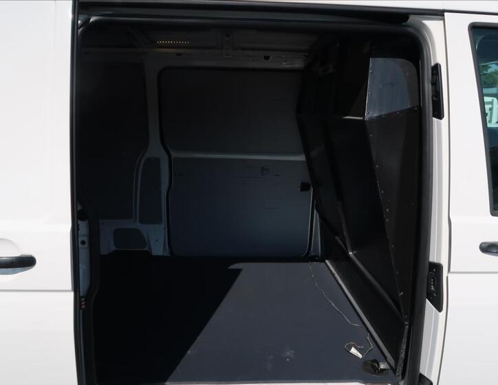 Volkswagen Transporter 21